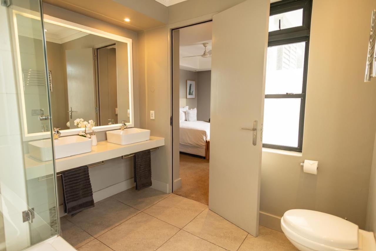 Hermanus Waterfront, Ocean Deluxe - Apartment 2 Buitenkant foto