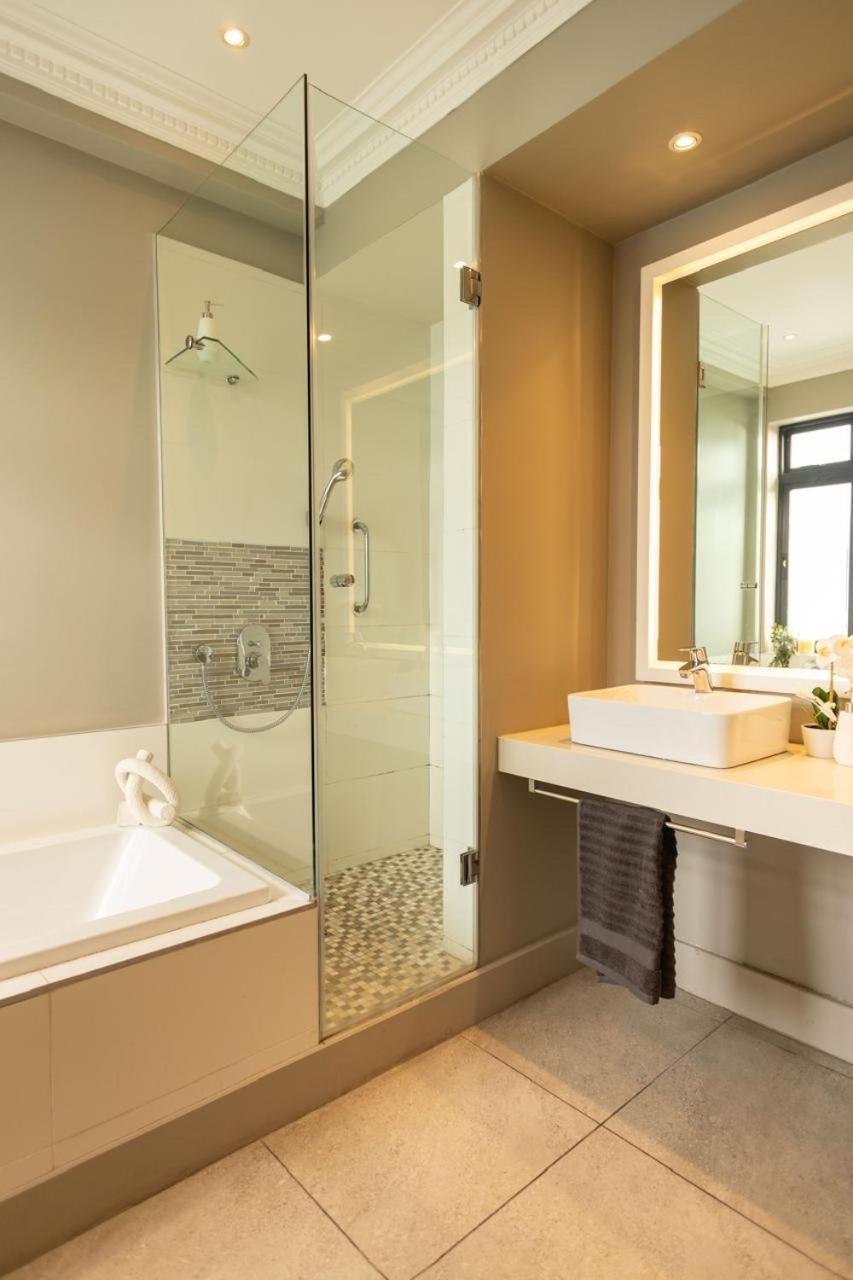 Hermanus Waterfront, Ocean Deluxe - Apartment 2 Buitenkant foto