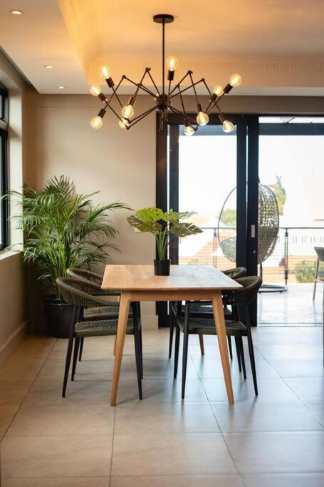 Hermanus Waterfront, Ocean Deluxe - Apartment 2 Buitenkant foto