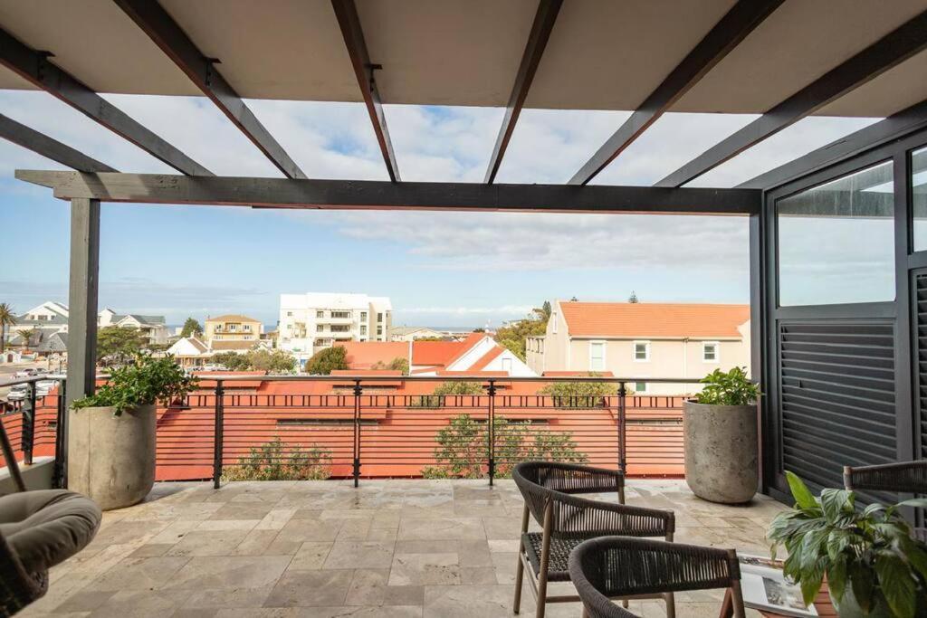 Hermanus Waterfront, Ocean Deluxe - Apartment 2 Buitenkant foto
