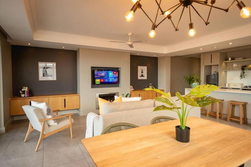 Hermanus Waterfront, Ocean Deluxe - Apartment 2 Buitenkant foto