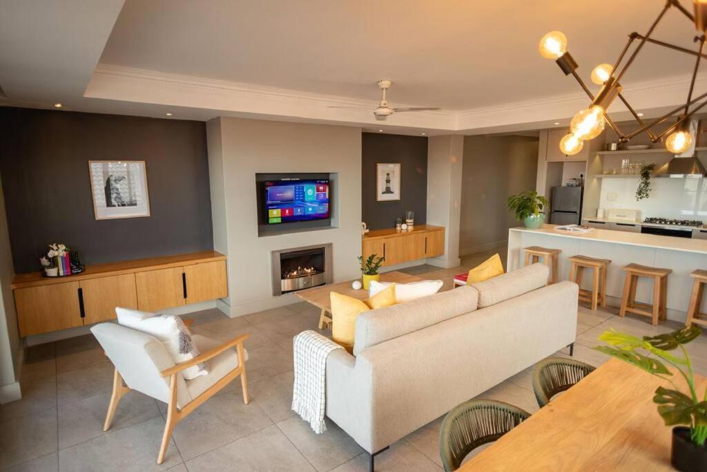 Hermanus Waterfront, Ocean Deluxe - Apartment 2 Buitenkant foto