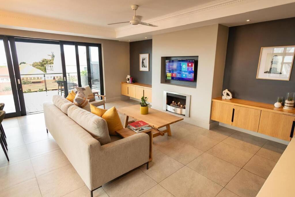 Hermanus Waterfront, Ocean Deluxe - Apartment 2 Buitenkant foto