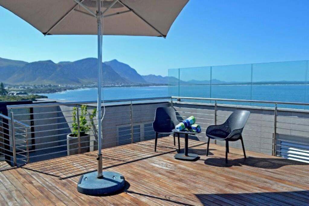 Hermanus Waterfront, Ocean Deluxe - Apartment 2 Buitenkant foto