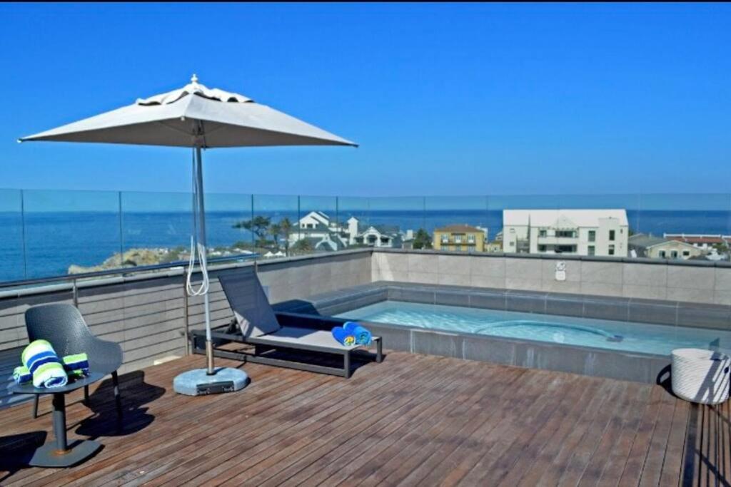 Hermanus Waterfront, Ocean Deluxe - Apartment 2 Buitenkant foto
