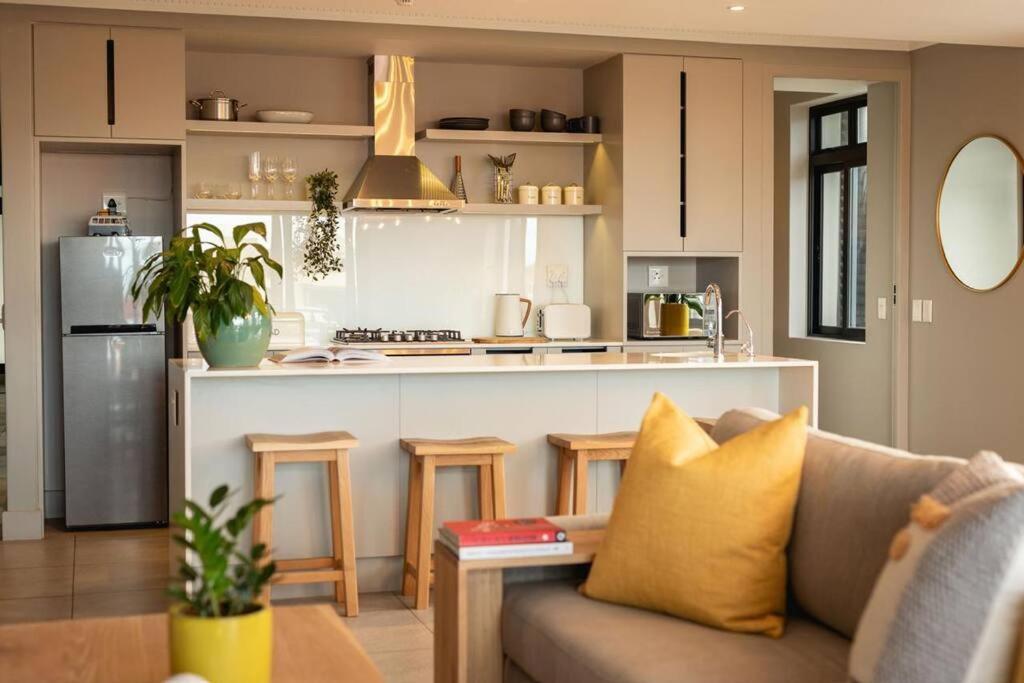 Hermanus Waterfront, Ocean Deluxe - Apartment 2 Buitenkant foto