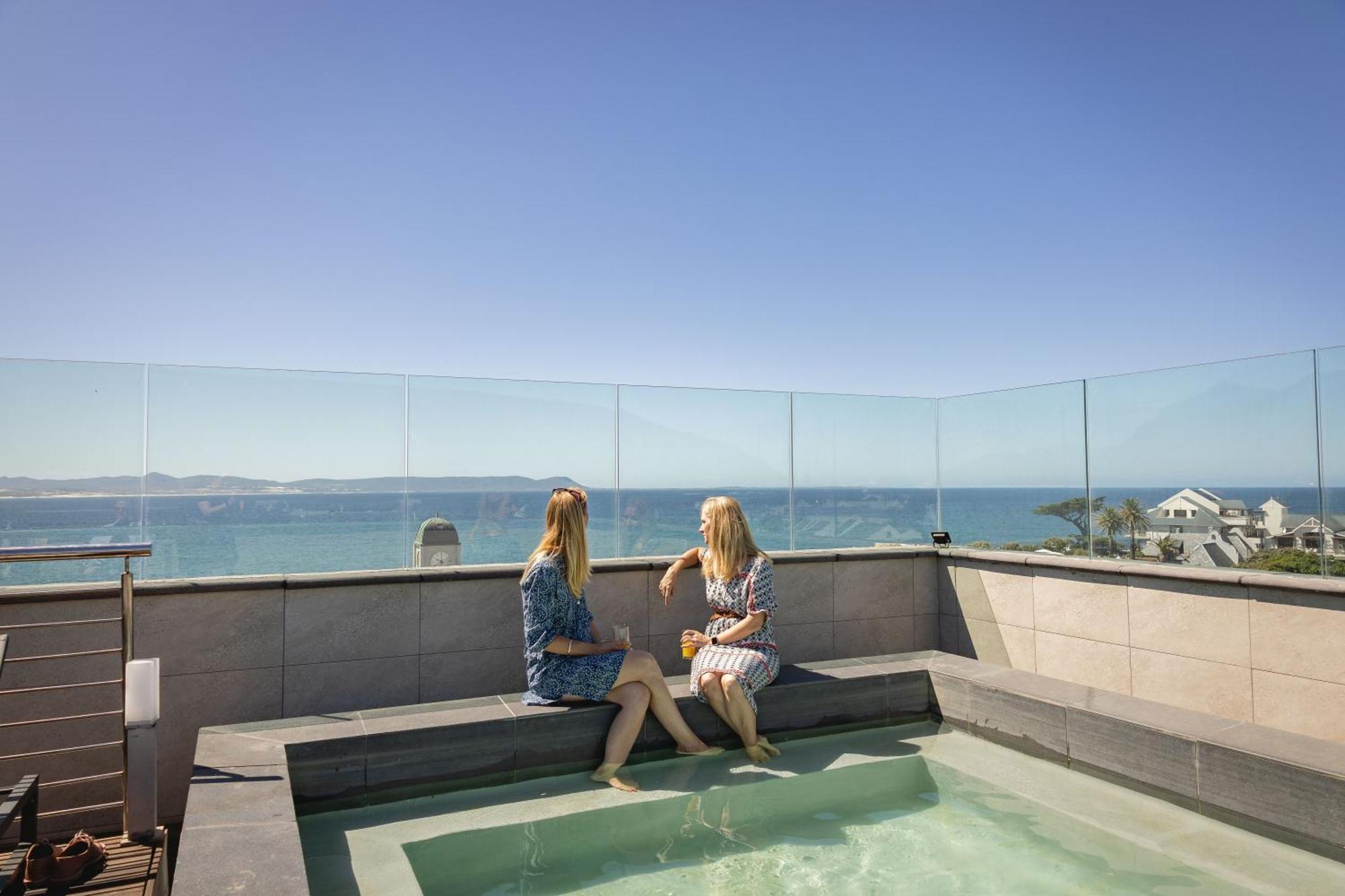 Hermanus Waterfront, Ocean Deluxe - Apartment 2 Buitenkant foto
